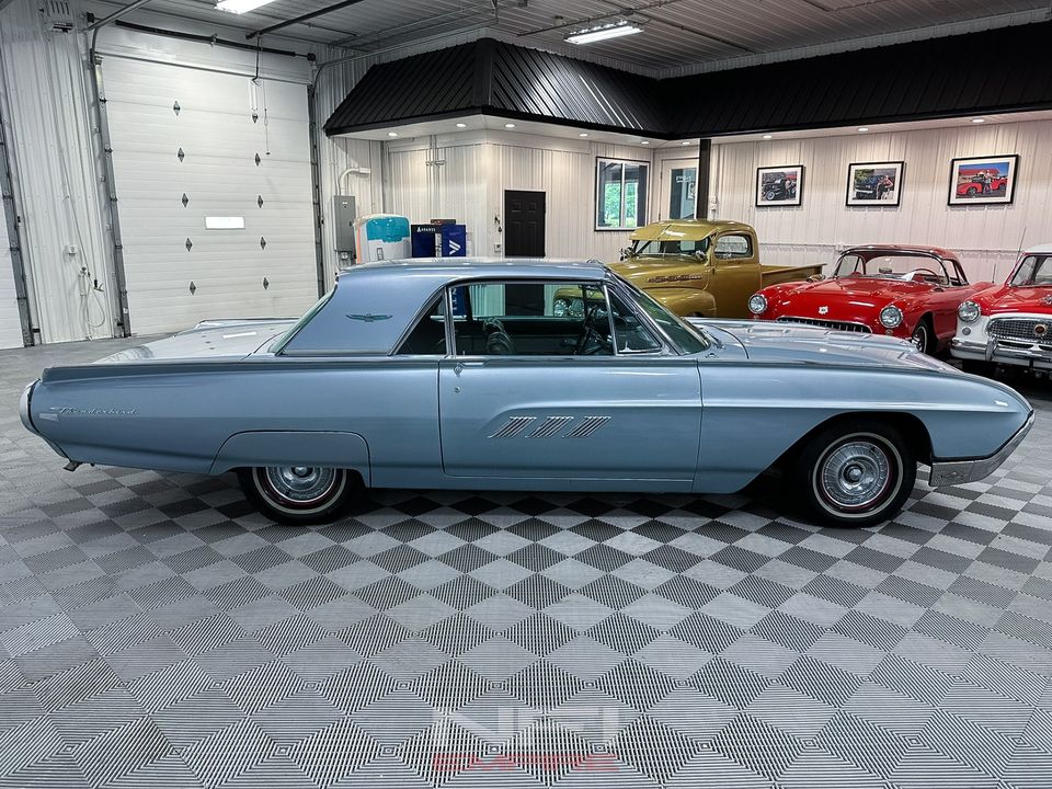 1963 Ford Thunderbird Landau 2D