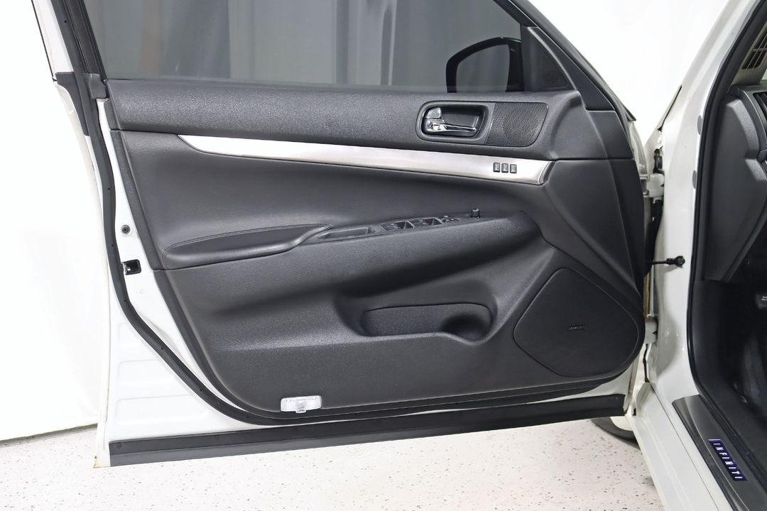2013 INFINITI G37 Sedan