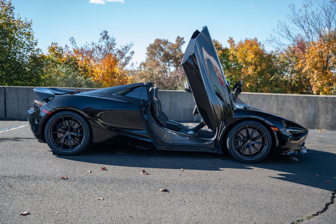 2022 McLaren 720S Spider