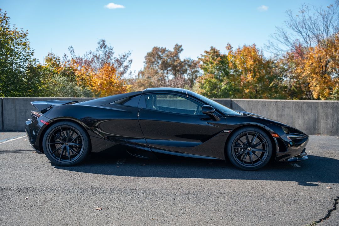 2022 McLaren 720S Spider