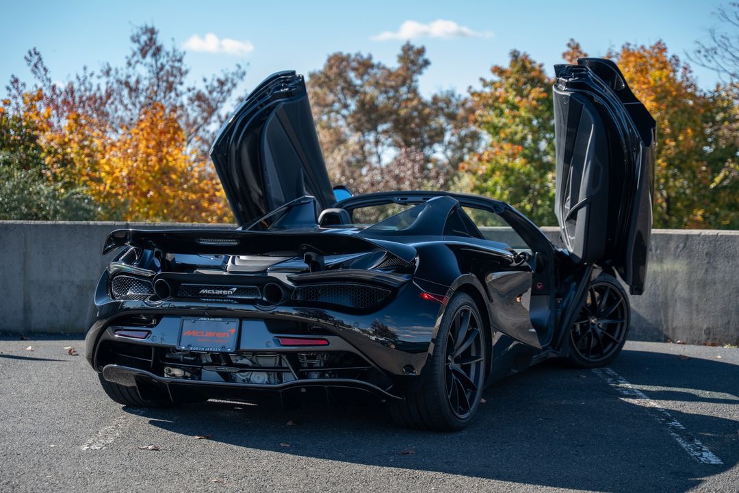 2022 McLaren 720S Spider