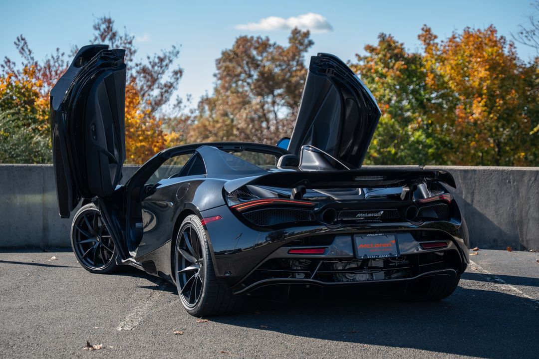 2022 McLaren 720S Spider