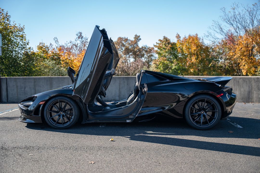 2022 McLaren 720S Spider