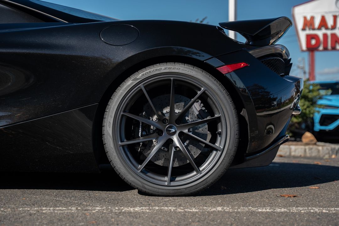 2022 McLaren 720S Spider