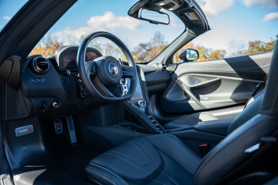 2022 McLaren 720S Spider