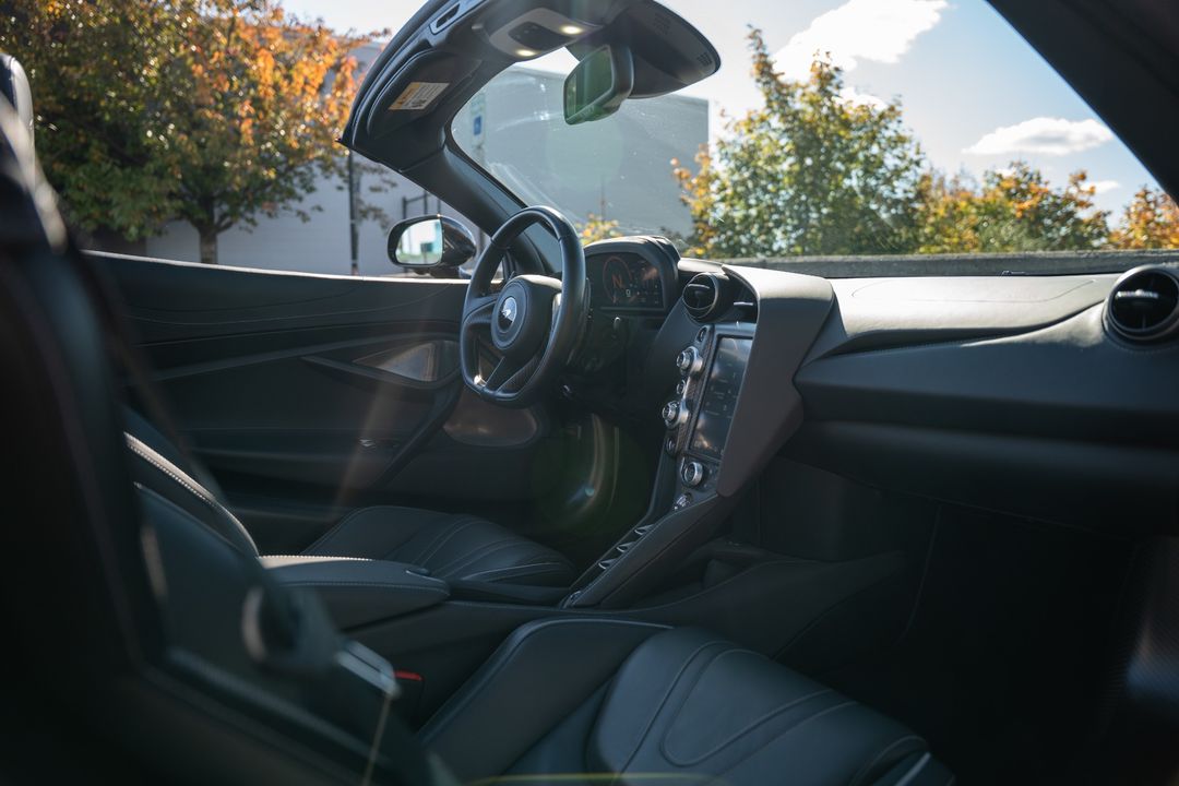 2022 McLaren 720S Spider