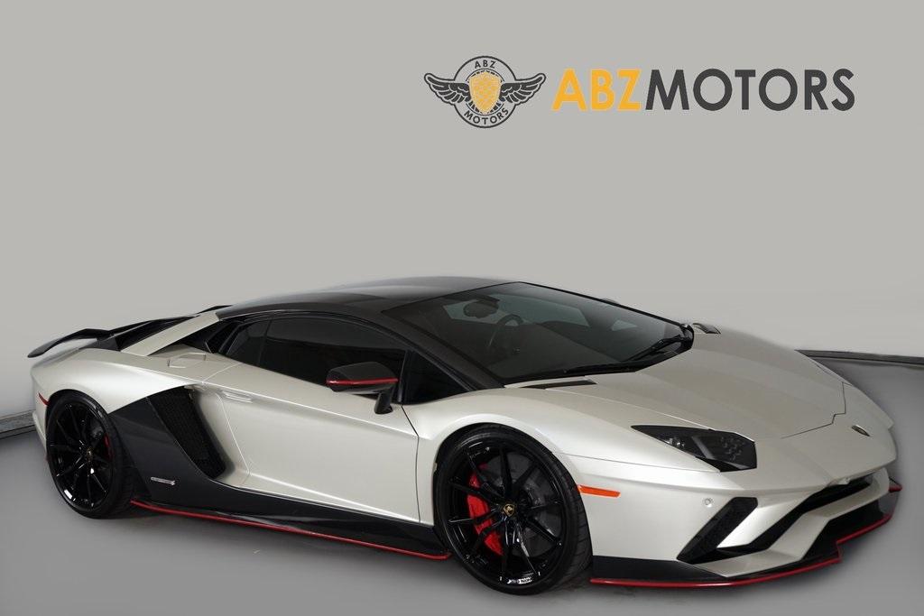 2017 Lamborghini Aventador