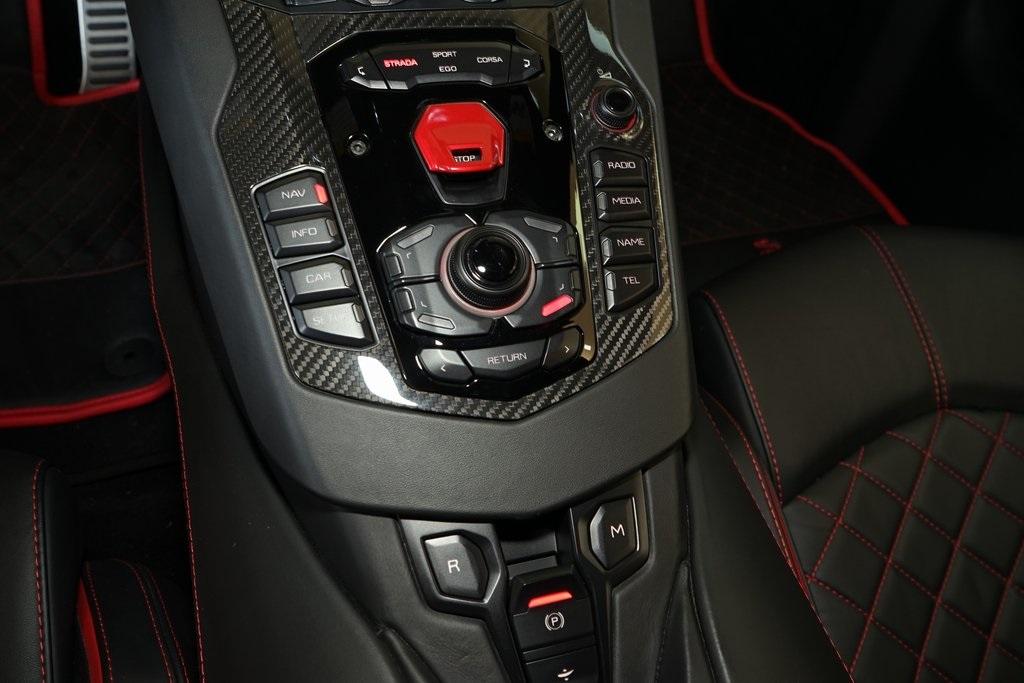 2017 Lamborghini Aventador