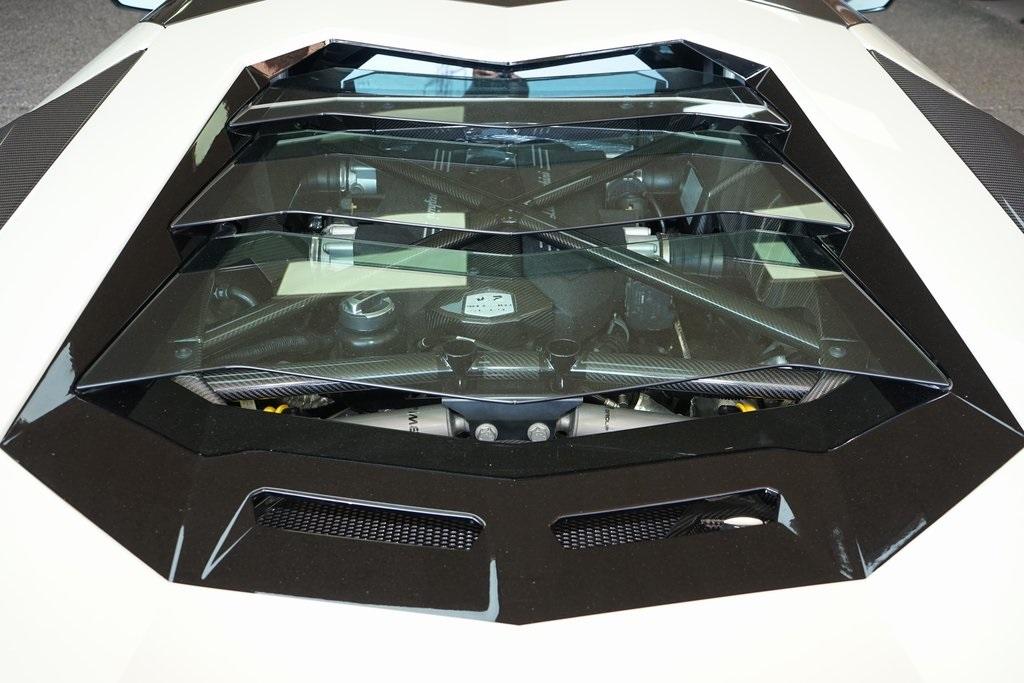 2017 Lamborghini Aventador
