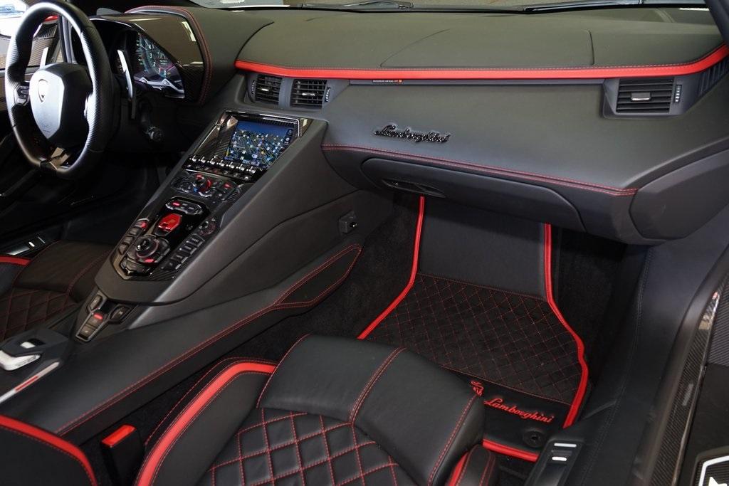 2017 Lamborghini Aventador