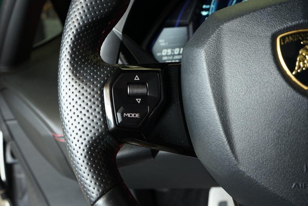 2017 Lamborghini Aventador