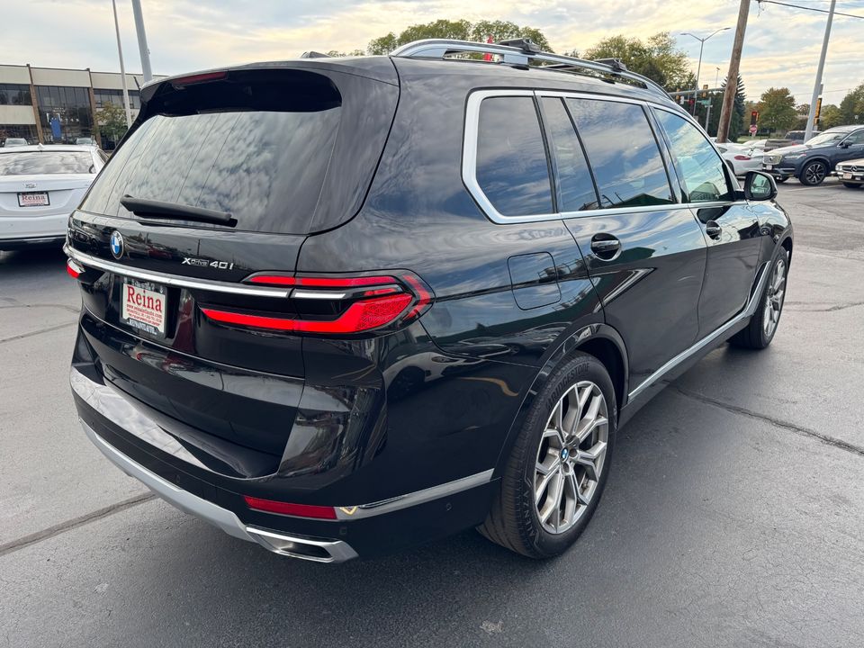 2023 BMW X7