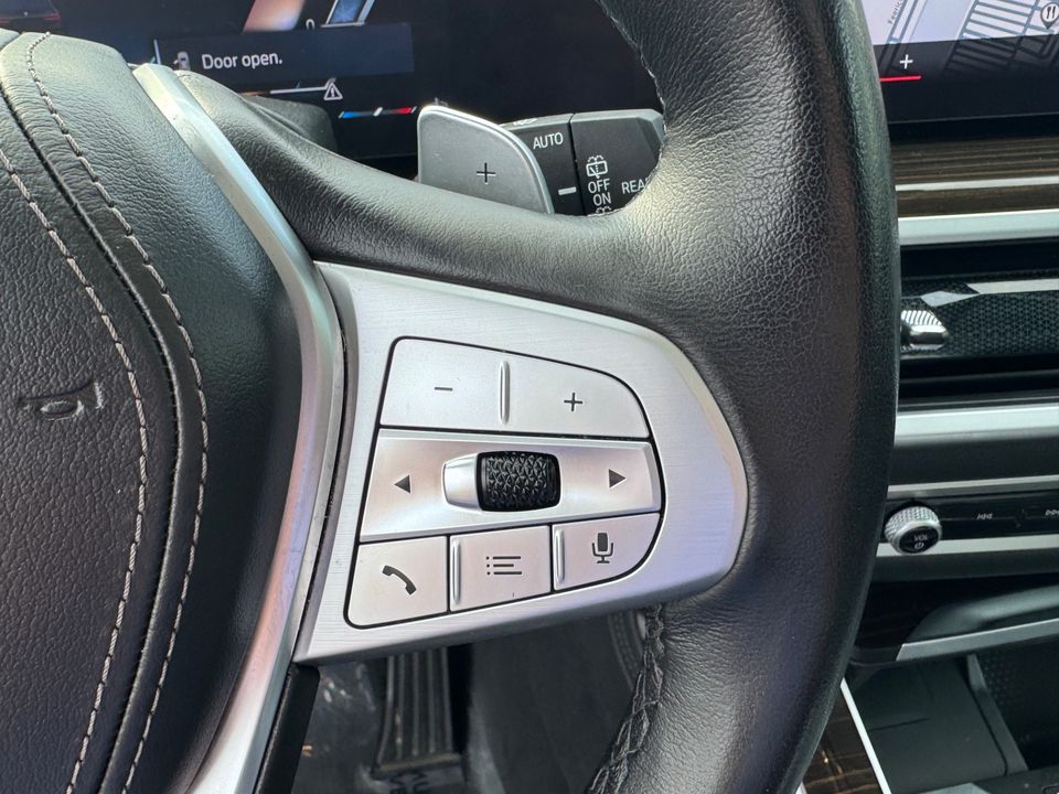 2023 BMW X7
