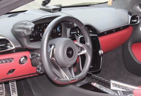 2023 McLaren Artura