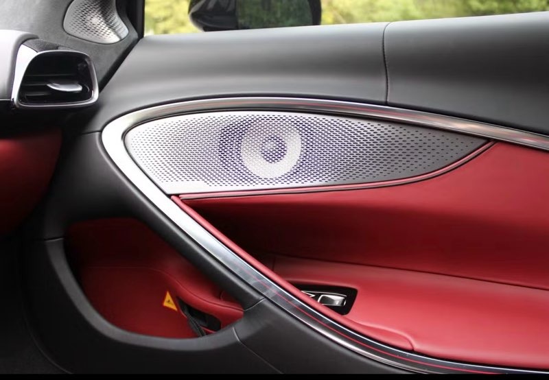 2023 McLaren Artura