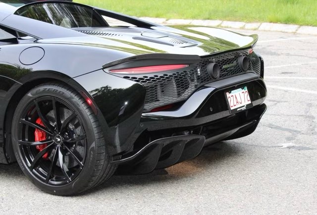 2023 McLaren Artura