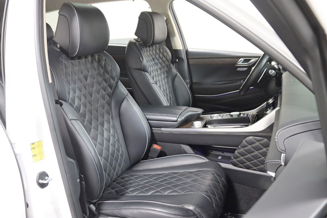 2023 Genesis GV80