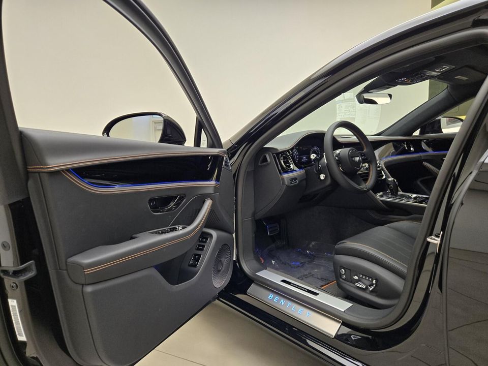 2025 Bentley Flying Spur