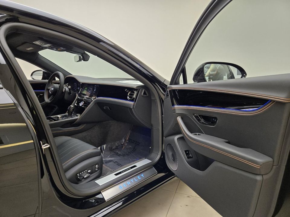 2025 Bentley Flying Spur
