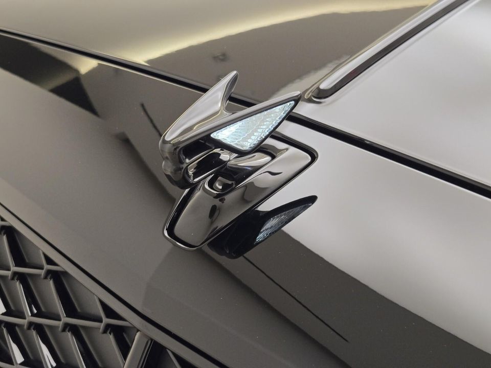 2025 Bentley Flying Spur