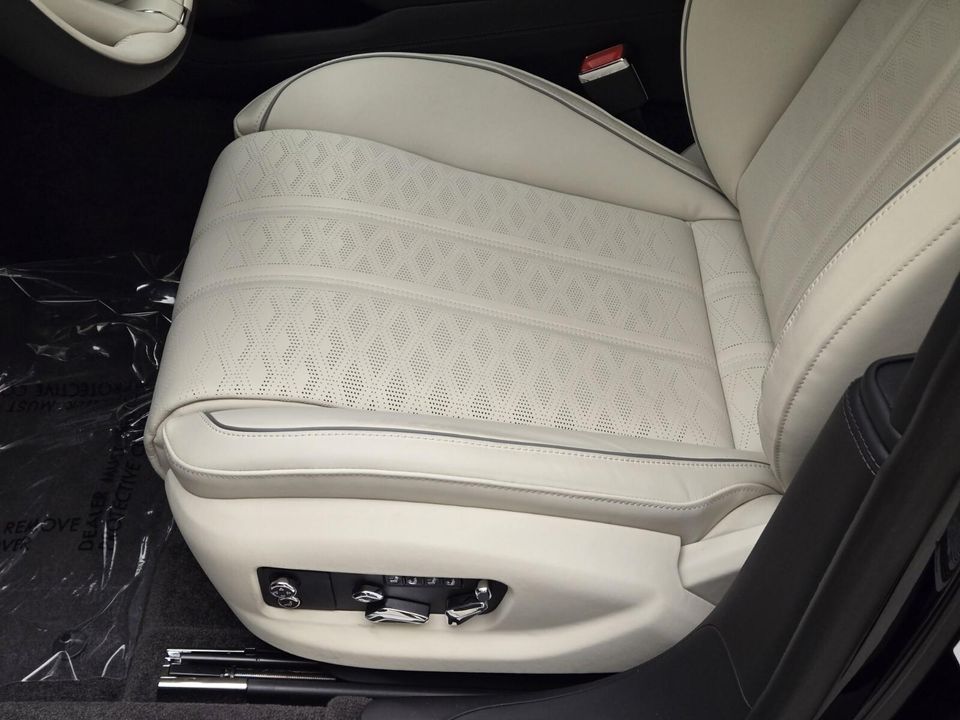 2025 Bentley Flying Spur
