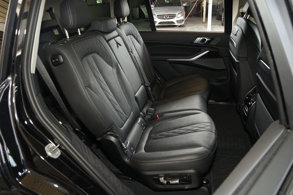 2024 BMW X7