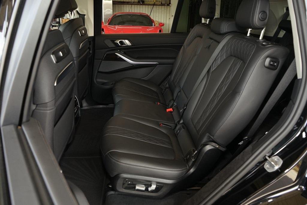 2024 BMW X7