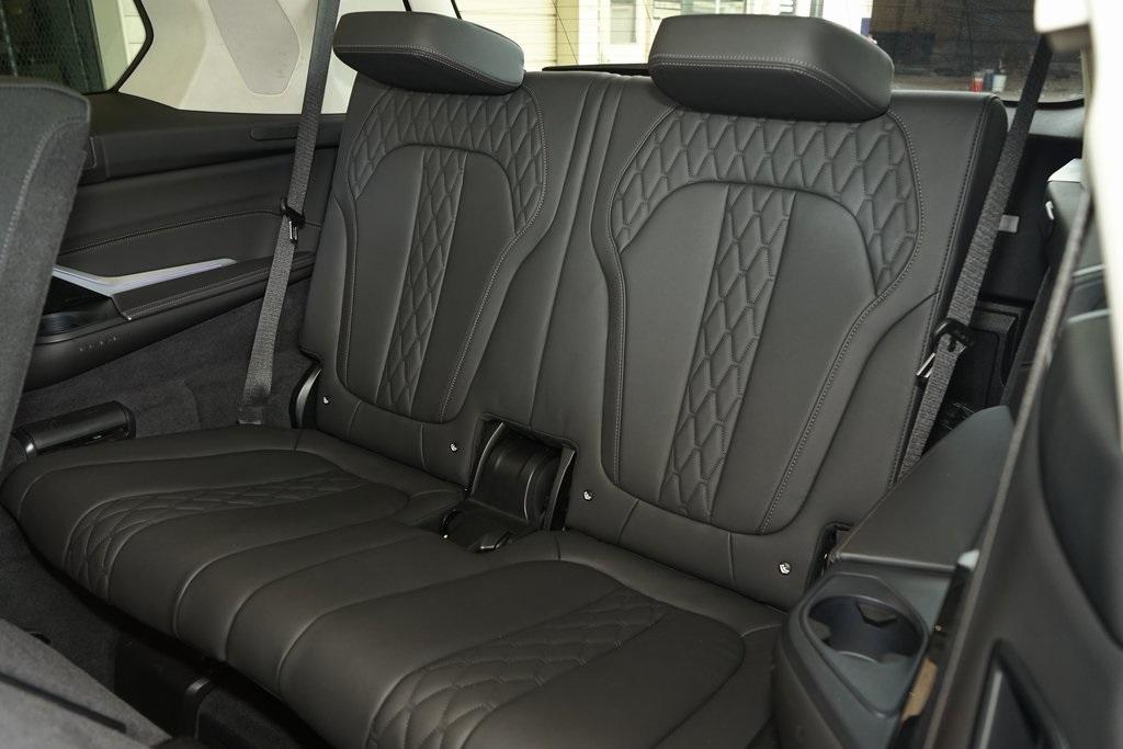 2024 BMW X7