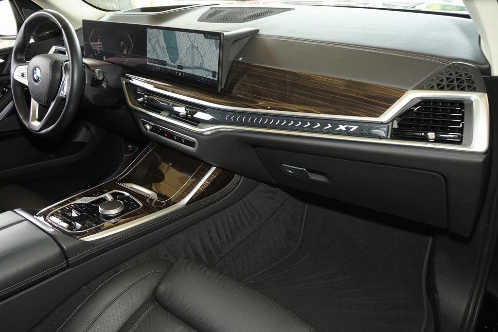 2024 BMW X7