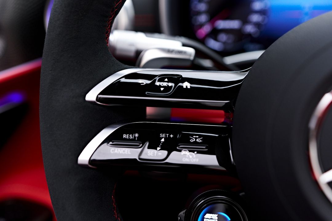 2025 Mercedes-Benz SL-Class
