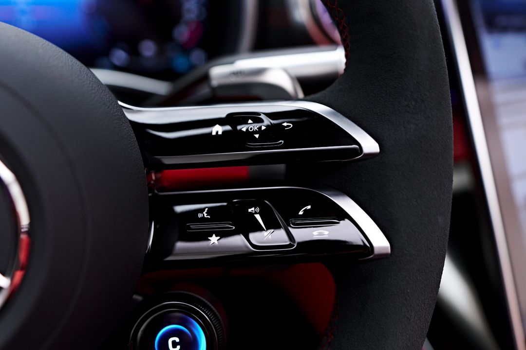 2025 Mercedes-Benz SL-Class