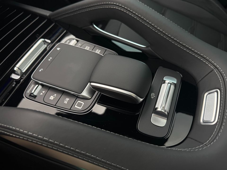 2025 Mercedes-Benz GLE 63 S