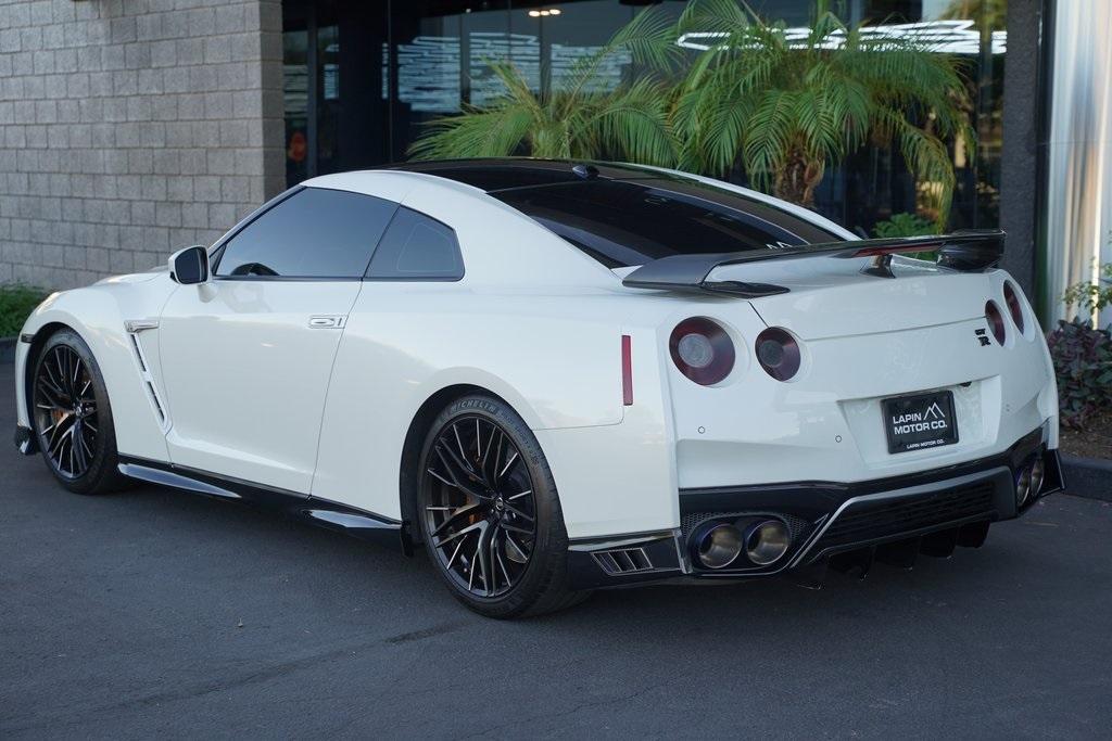 2021 Nissan GT-R