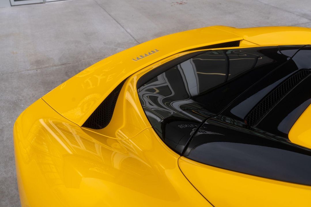 2024 Ferrari 296 GTS