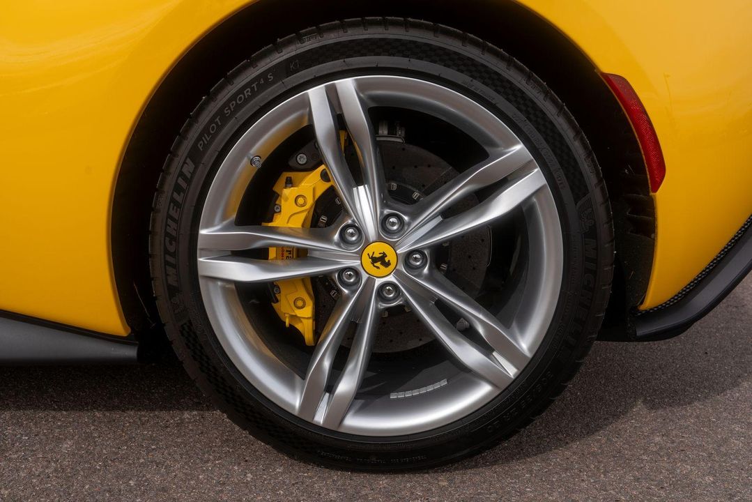 2024 Ferrari 296 GTS