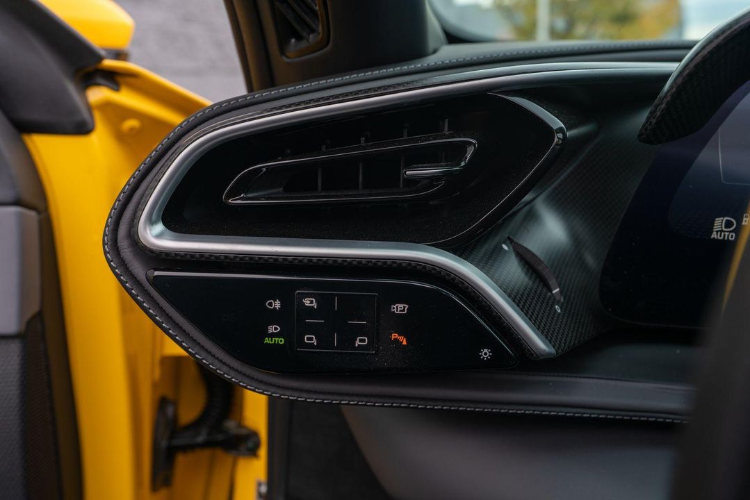2024 Ferrari 296 GTS