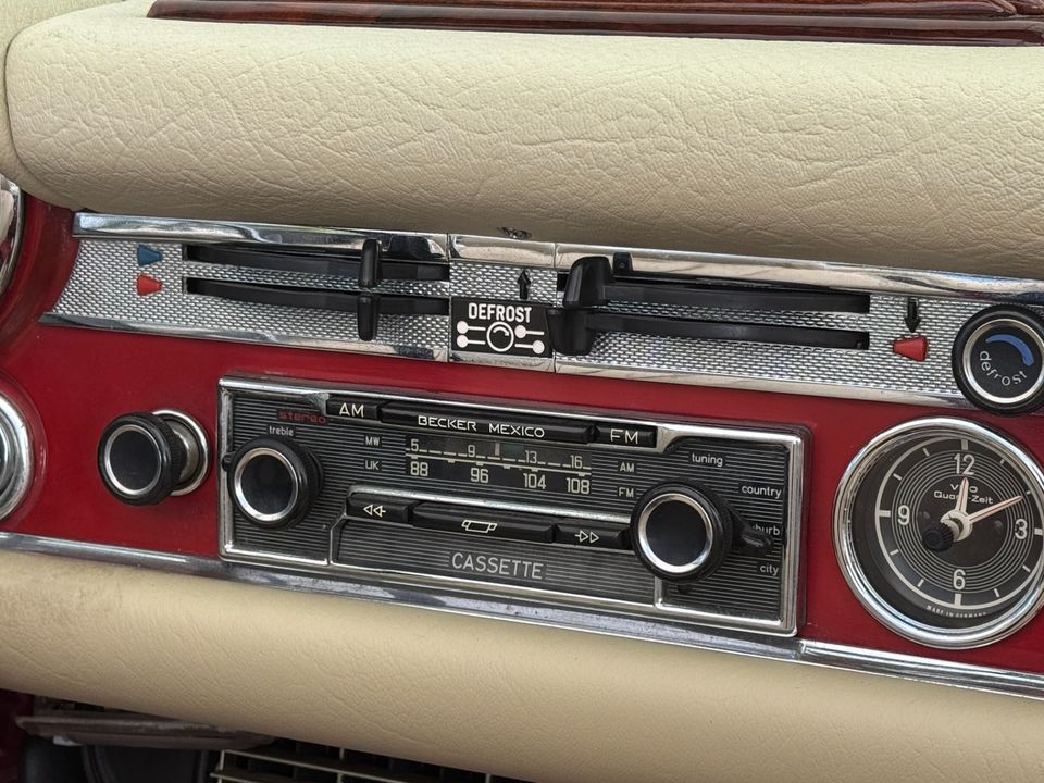 1969 MERCEDES-BENZ 280SL