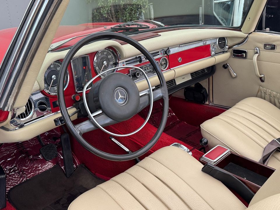 1969 MERCEDES-BENZ 280SL