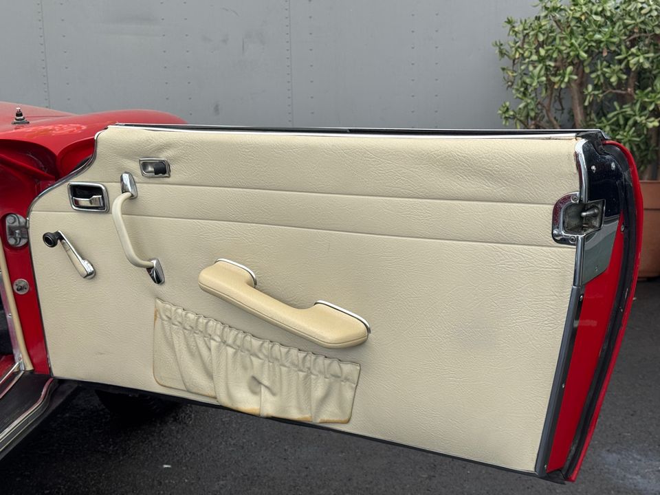 1969 MERCEDES-BENZ 280SL