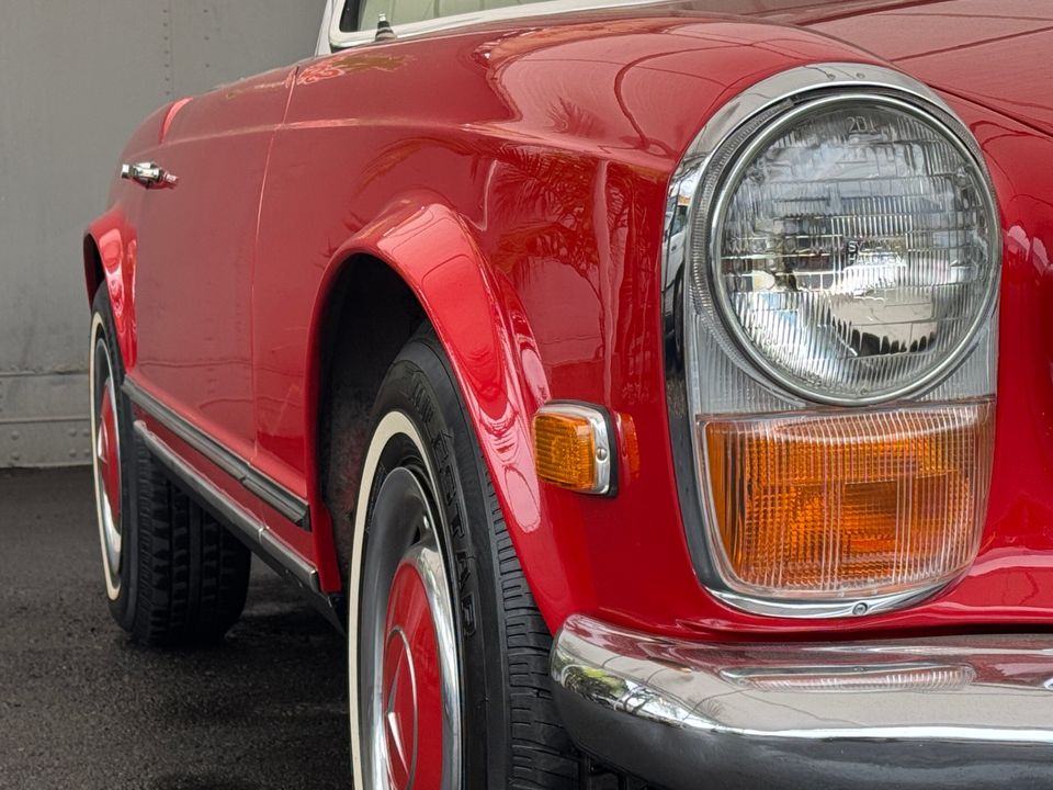1969 MERCEDES-BENZ 280SL