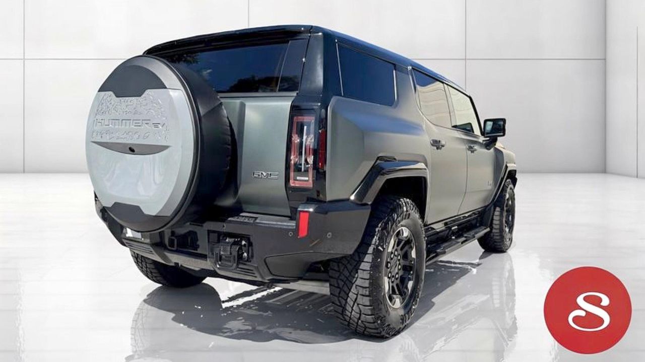 2024 GMC HUMMER SUV