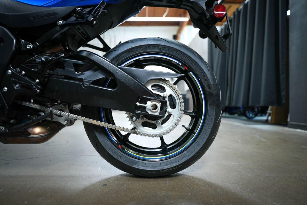 2018 Suzuki GSX-R1000RZL8