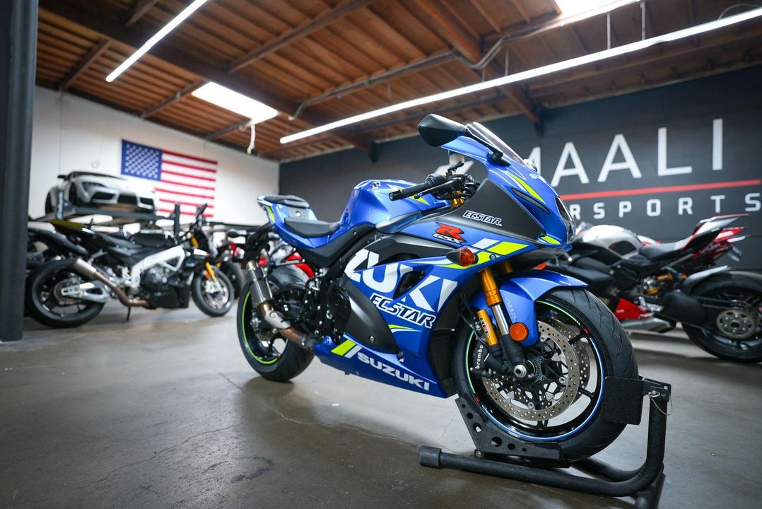 2018 Suzuki GSX-R1000RZL8