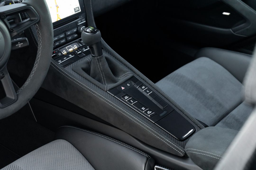 2024 Porsche 718 Cayman