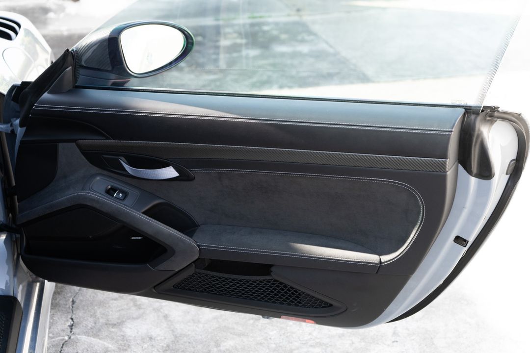 2024 Porsche 718 Cayman