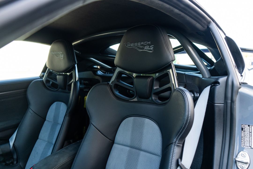 2024 Porsche 718 Cayman