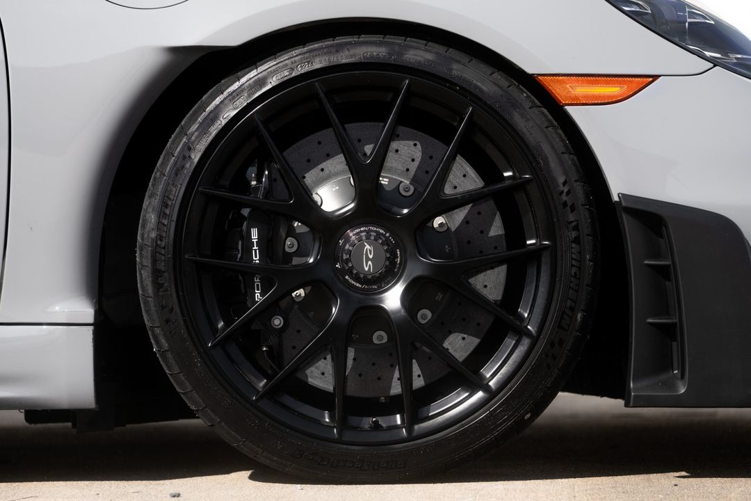 2024 Porsche 718 Cayman