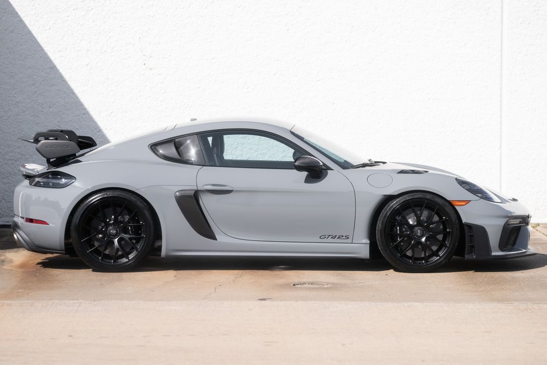 2024 Porsche 718 Cayman