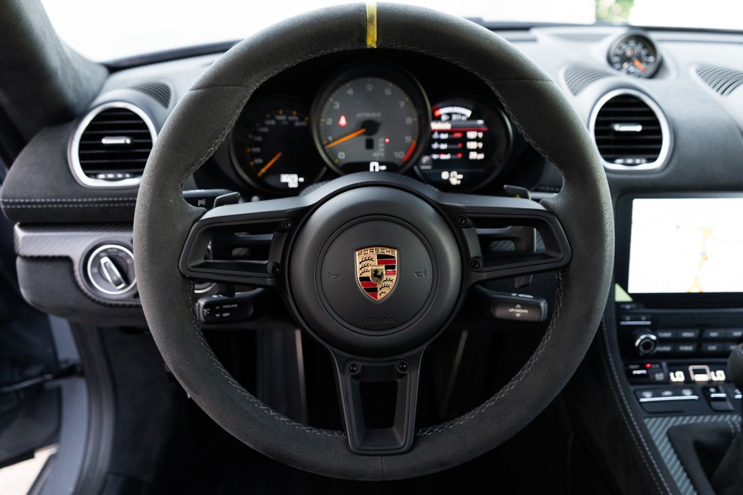 2024 Porsche 718 Cayman