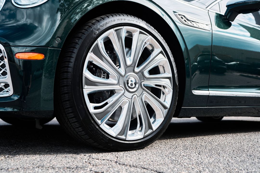 2024 Bentley Flying Spur